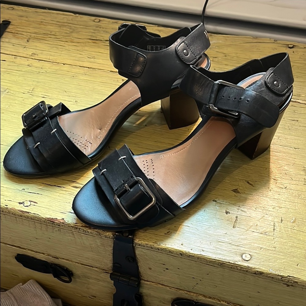Black Leather Women's Sandals